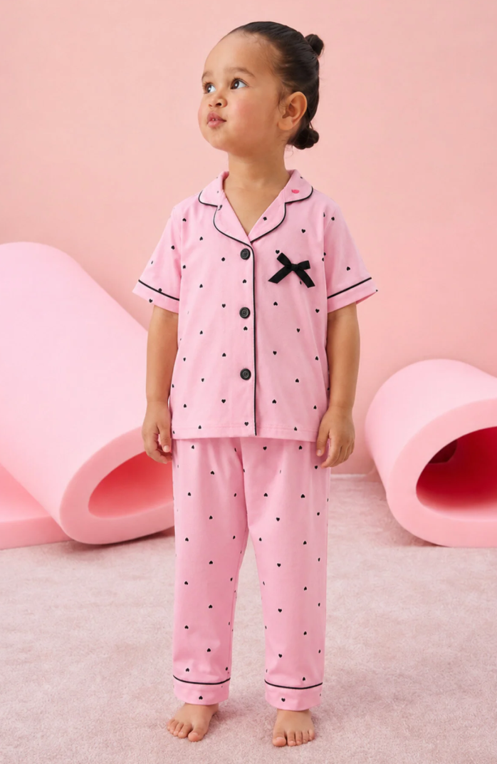 Kalp Desenli Biye ve Fiyonk Detaylı Düğmeli Kız Çocuk Pijama Takımı
