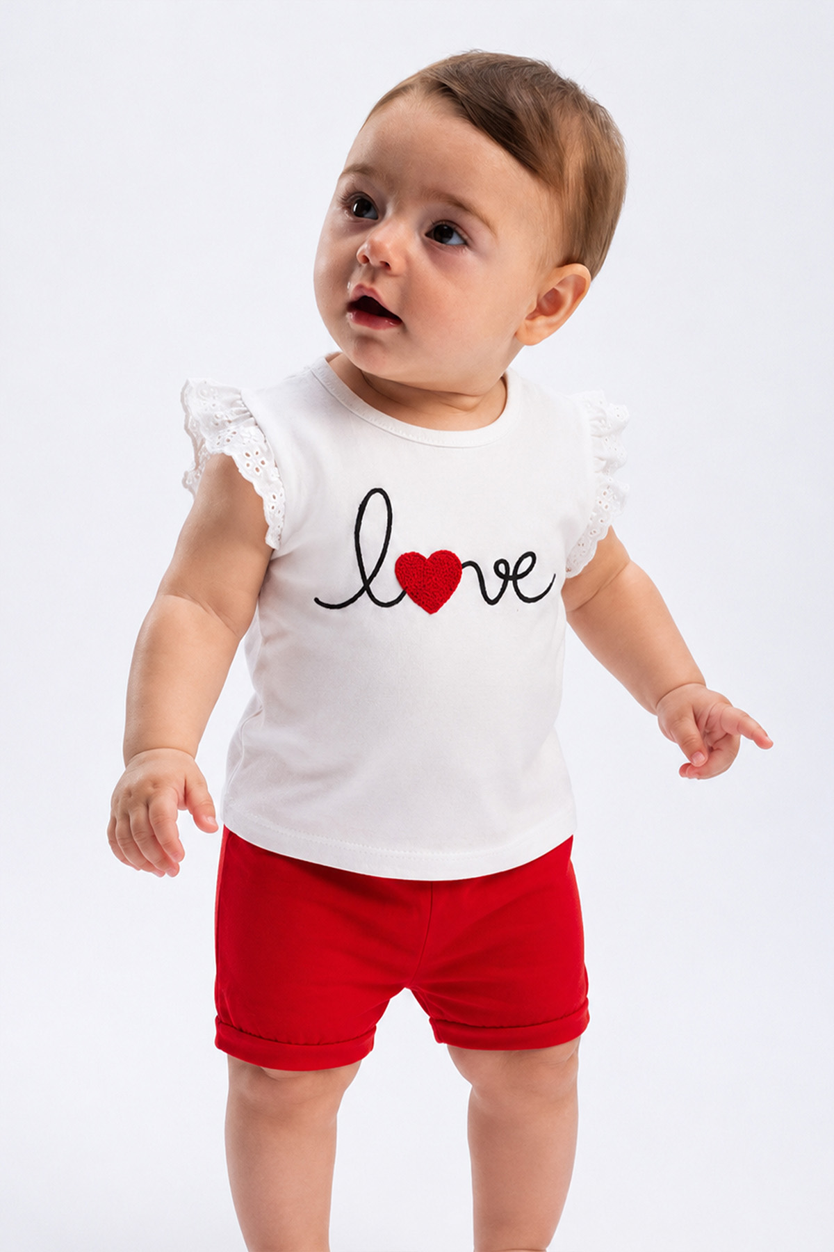 Love Nakışlı Kız Bebek Yazlık Takım Fisto Kollu Beyaz Tişört Kırmızı Şort 2’Li Bebek Takımı